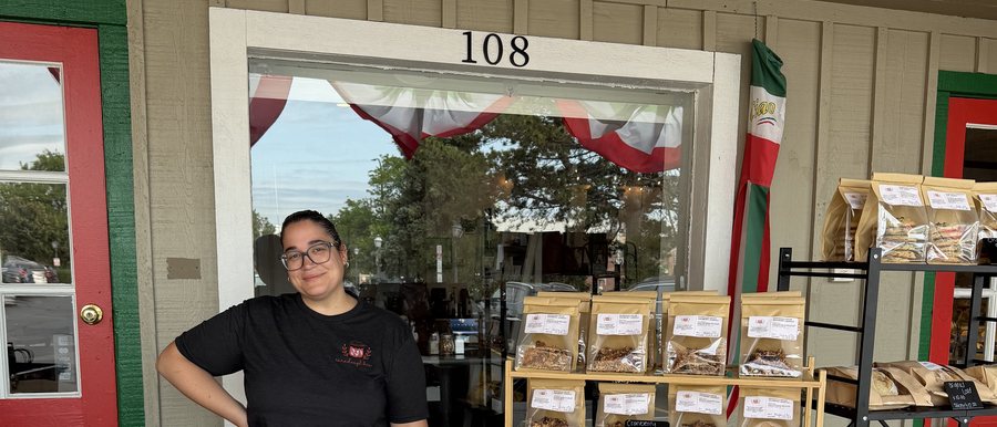 Sara at the Saradough & Co. table outside Frantonio's Italian Deli in Barrington